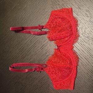 Victoria's Secret Unlined Red 32B
